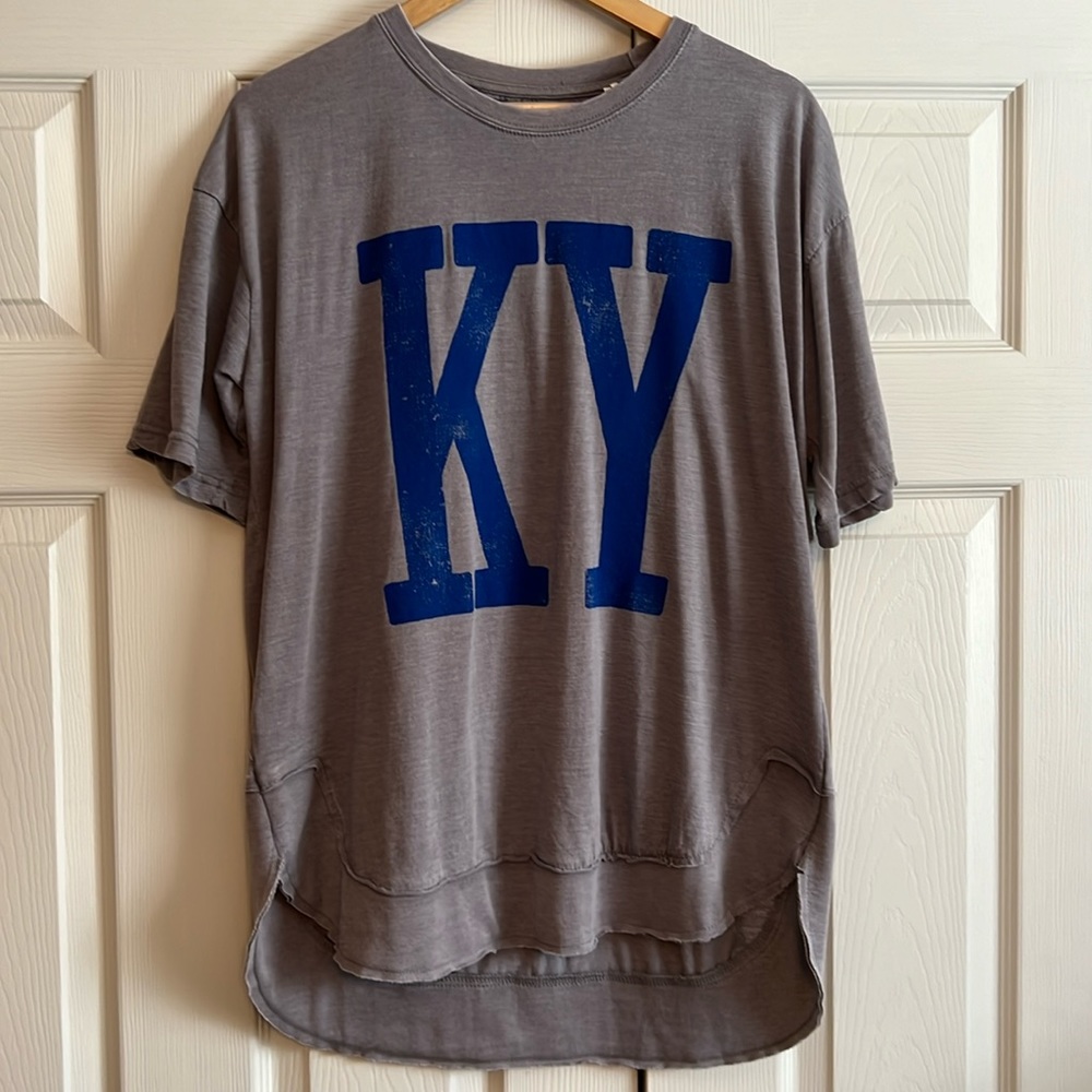 Rustic, KY, short sleeve tunic.